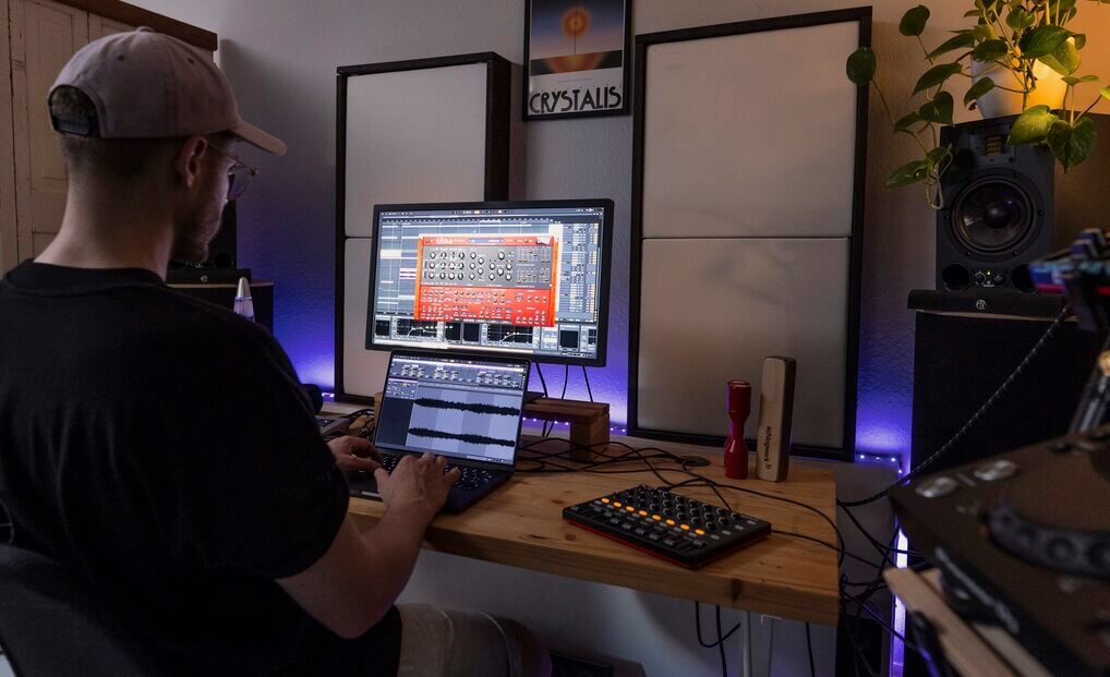 Production Music Live Screenshot